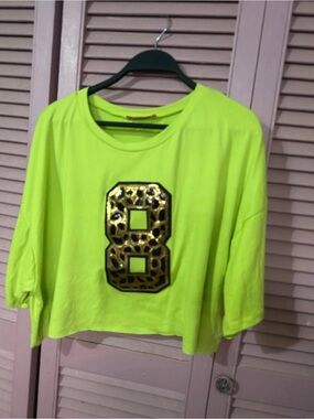 Rainbow Neon Yellow Cropped Tee with Gold '8' Applique